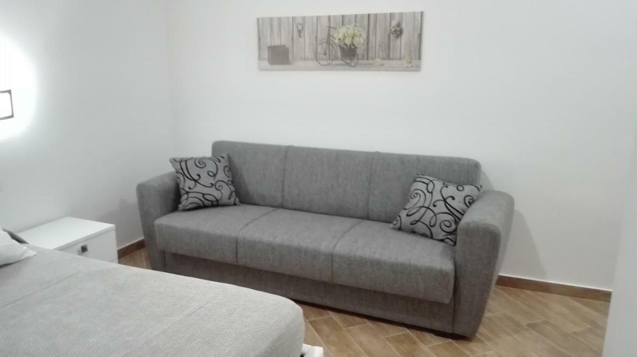 Cavaliere Costa Bed & Breakfast Porto Empedocle Exterior photo
